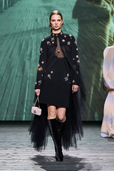 Look 56
